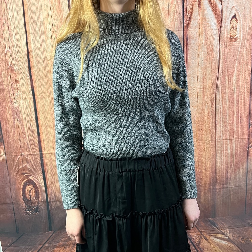 Liz Claiborne black marbled long sleeve turtleneck size M - Picture 2 of 11